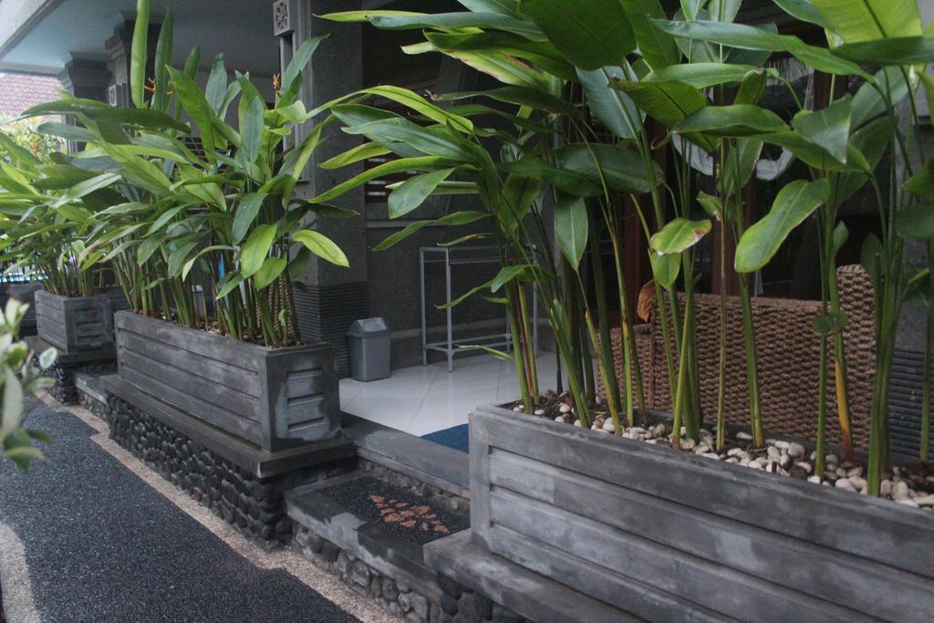 Letos Kubu Homestay Kuta  Ngoại thất bức ảnh