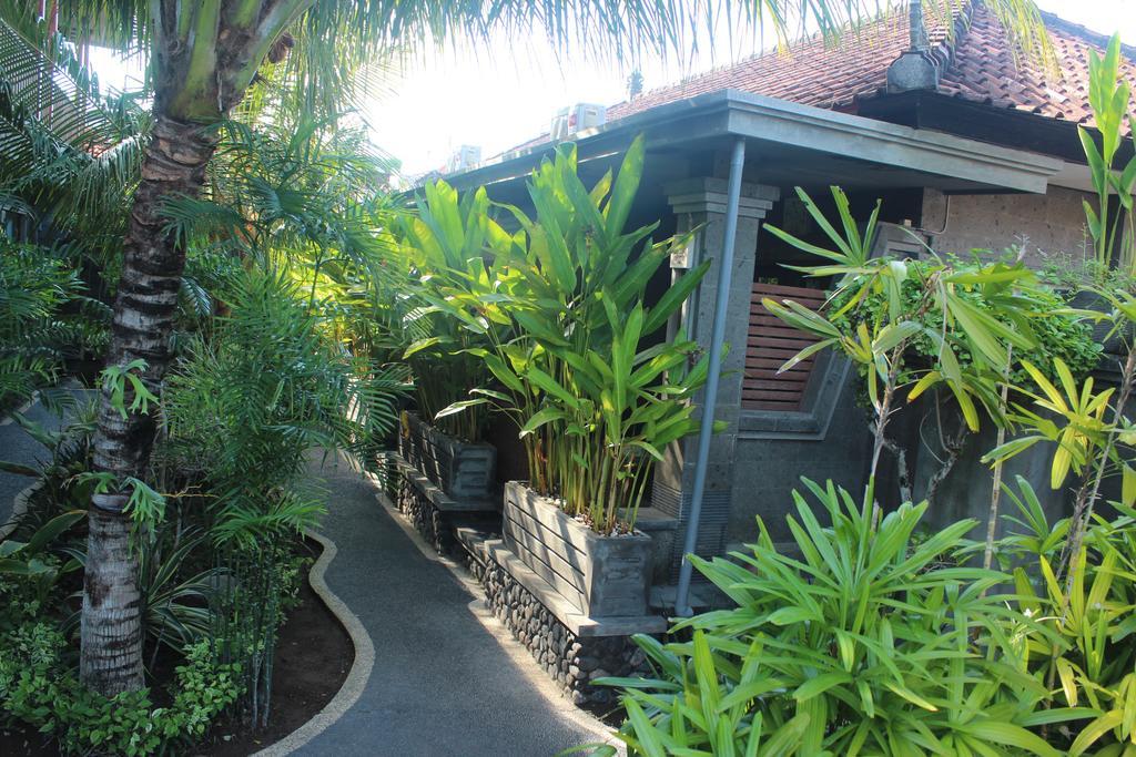 Letos Kubu Homestay Kuta  Ngoại thất bức ảnh