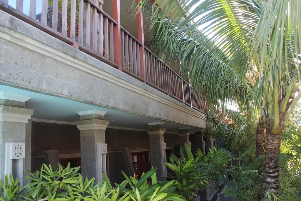 Letos Kubu Homestay Kuta  Ngoại thất bức ảnh