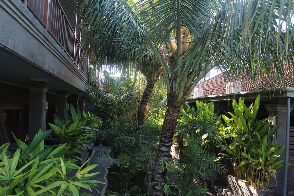 Letos Kubu Homestay Kuta  Ngoại thất bức ảnh